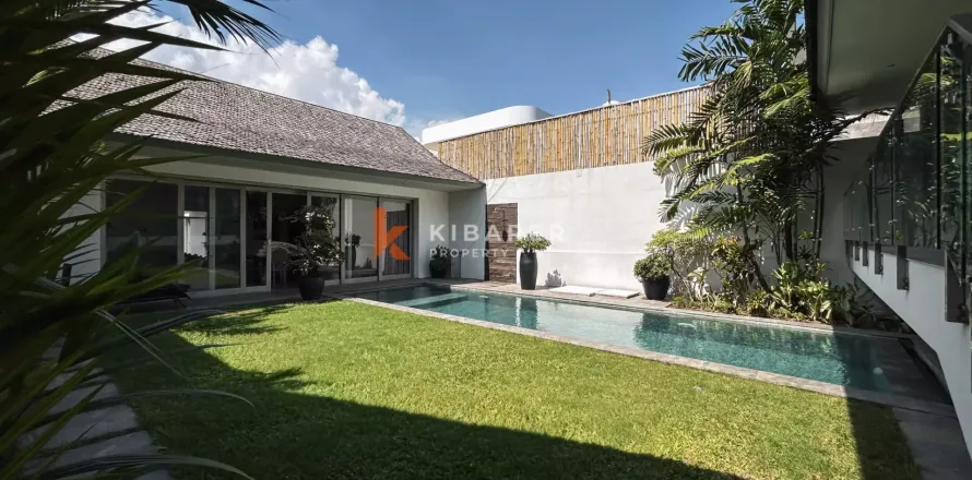 3 bedrooms Villa in Tibubeneng, Badung, Indonesia No. 11789