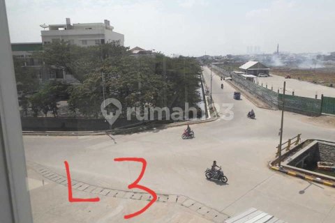 232m2 Shop in Cengkareng, Jakarta,  No. 9483 5