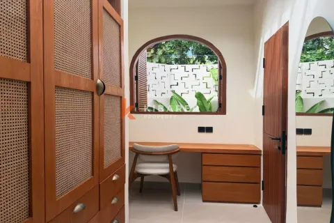4 bedrooms Villa in Kerobokan, Badung, Indonesia No. 11765 14