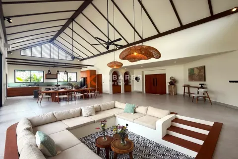 4 bedrooms Villa in Kerobokan, Badung, Indonesia No. 11765 2