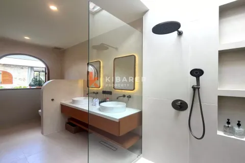 4 bedrooms Villa in Kerobokan, Badung, Indonesia No. 11765 28