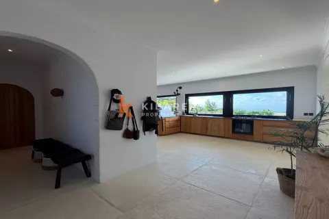 2 bedrooms Villa in South Kuta, Badung, Indonesia No. 11762 23