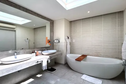 2 bedrooms Villa in Seminyak, Badung, Indonesia No. 12606 25