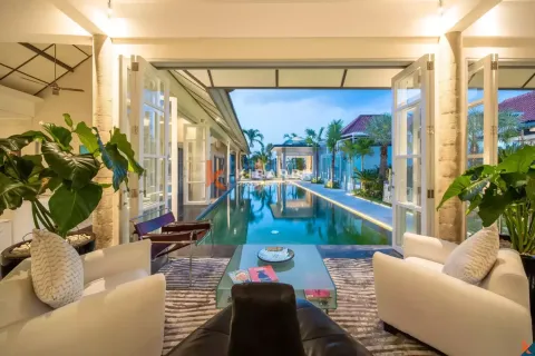 4 bedrooms Villa in South Denpasar, Denpasar, Indonesia No. 12609 10