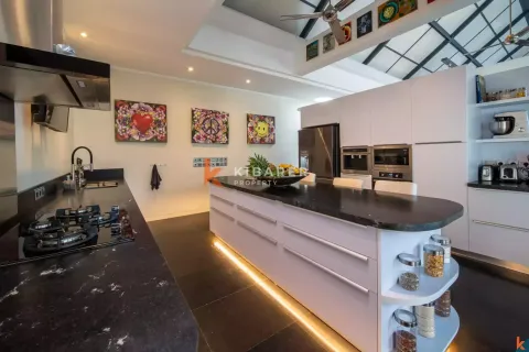 4 bedrooms Villa in South Denpasar, Denpasar, Indonesia No. 12609 23