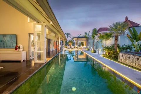 4 bedrooms Villa in South Denpasar, Denpasar, Indonesia No. 12609 3