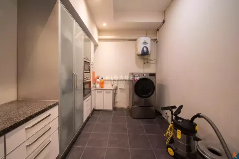 4 bedrooms Villa in South Denpasar, Denpasar, Indonesia No. 12609 27