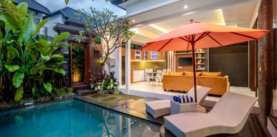 2 bedrooms Villa in Kuta, Badung, Indonesia No. 11637