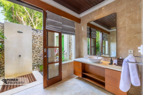 3 bedrooms Villa in South Kuta, Badung, Indonesia No. 7907 5