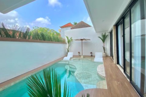 5 bedrooms Villa in South Kuta, Badung,  No. 8961 3