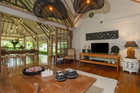 Вилла с 4 спальнями в Seminyak, Бадунг,  № 8900 9