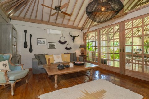 Вилла с 4 спальнями в Seminyak, Бадунг,  № 8900 10