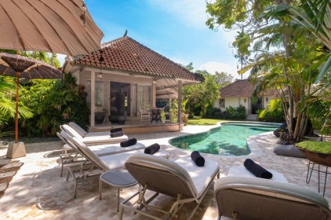 3 bedrooms Villa in Seminyak, Badung,  No. 8901 1
