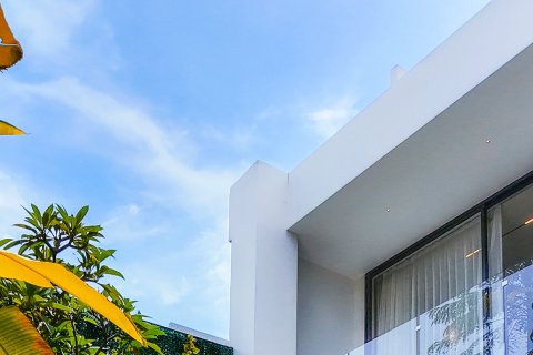 VILLA RUBY AND BLUE SAPPHIRE in Kerobokan, Badung,  No. 9437 1