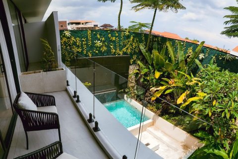 VILLA RUBY AND BLUE SAPPHIRE in Kerobokan, Badung,  No. 9437 16