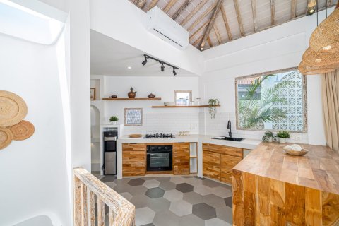 4 bedrooms Apartment in SUNSET VILLA Pererenan, No. 9436 8