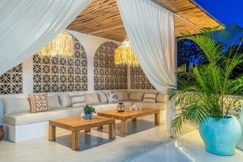 4 bedrooms Apartment in SUNSET VILLA Pererenan, No. 9436 15