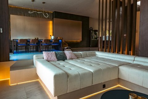 Вилла с 3 спальнями в VILLA RUBY AND BLUE SAPPHIRE, Kerobokan, Бадунг, № 9438 1