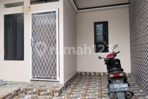 3 bedrooms House in Cipondoh, Tangerang City, Indonesia No. 13363 24