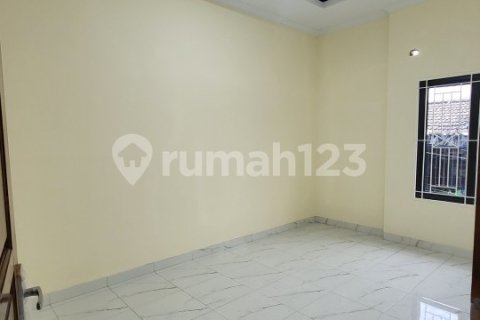 3 bedrooms House in Cipondoh, Tangerang City, Indonesia No. 13363 17