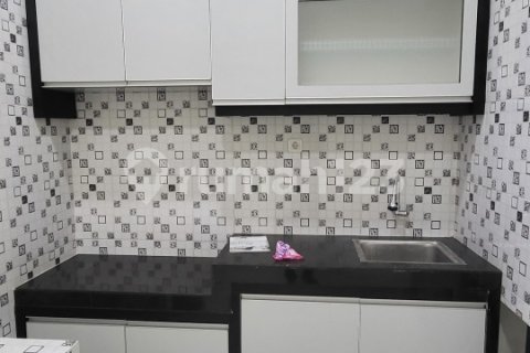 3 bedrooms House in Cipondoh, Tangerang City, Indonesia No. 13363 6