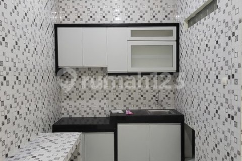 3 bedrooms House in Cipondoh, Tangerang City, Indonesia No. 13363 5