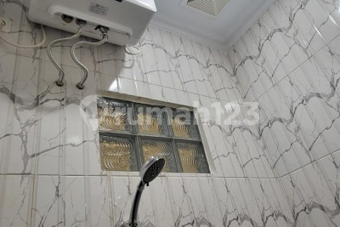 3 bedrooms House in Cipondoh, Tangerang City, Indonesia No. 13363 21