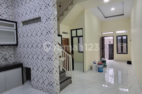 3 bedrooms House in Cipondoh, Tangerang City, Indonesia No. 13363 25