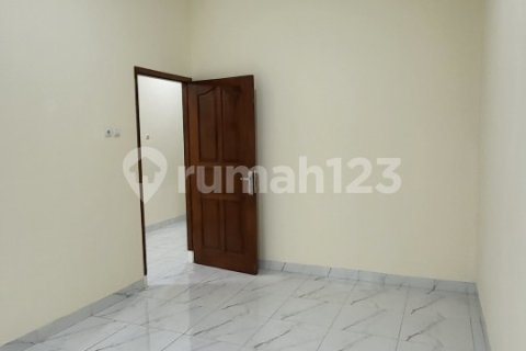 3 bedrooms House in Cipondoh, Tangerang City, Indonesia No. 13363 18