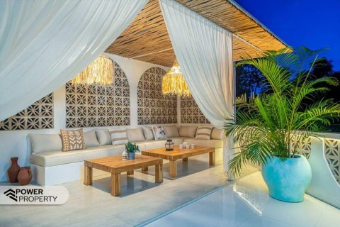 4 bedrooms Villa in Tabanan,  No. 9358 23