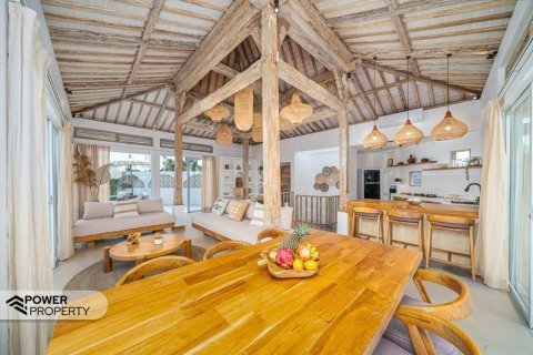 4 bedrooms Villa in Tabanan,  No. 9358 24