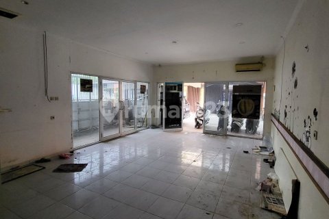 53m2 Shop in Tangerang City, Indonesia No. 13435 4