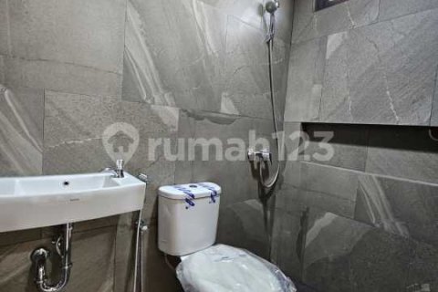 2 bedrooms House in Tangerang, Indonesia No. 13436 7