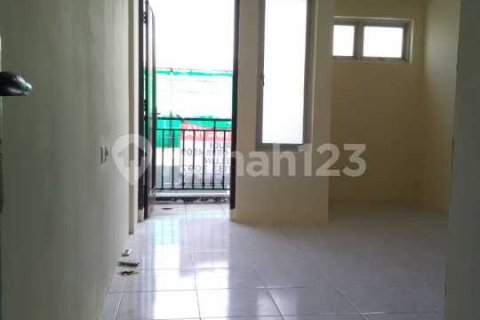 4 bedrooms House in Cengkareng, Jakarta, Indonesia No. 13432 9