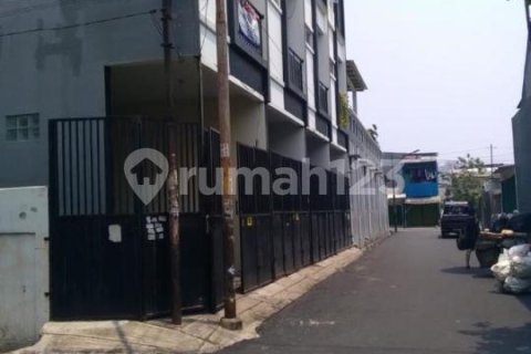 4 bedrooms House in Cengkareng, Jakarta, Indonesia No. 13432 13