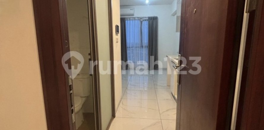 Studio Apartment in Pinang, Tangerang City, Indonesia No. 13433