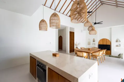 3 bedrooms Villa in Denpasar, Indonesia No. 10780 13