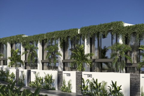 3 bedrooms Villa in Tibubeneng, Badung, Indonesia No. 11253 2
