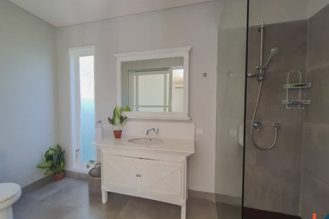 3 bedrooms Villa in Tibubeneng, Badung, Indonesia No. 10956 27