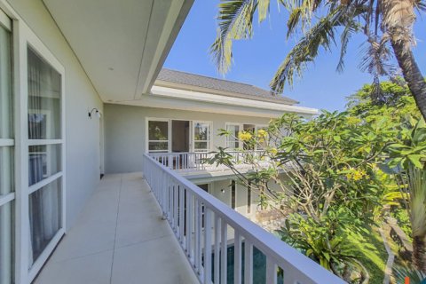 3 bedrooms Villa in Tibubeneng, Badung, Indonesia No. 10956 7