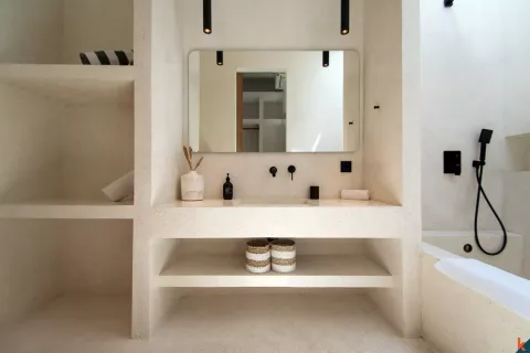 2 bedrooms Villa in South Kuta, Badung, Indonesia No. 10943 16