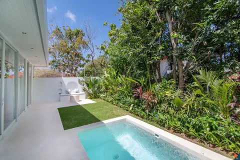 2 bedrooms Villa in South Kuta, Badung, Indonesia No. 10943 3