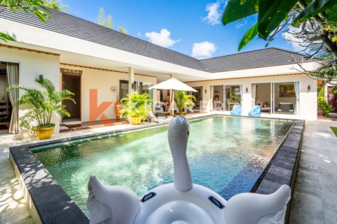 3 bedrooms Villa in Seminyak, Badung, Indonesia No. 13058 24
