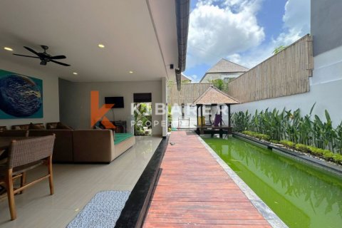 3 bedrooms Villa in Jimbaran, Badung, Indonesia No. 13061 8