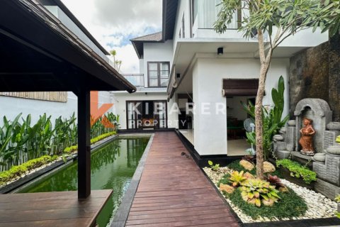 3 bedrooms Villa in Jimbaran, Badung, Indonesia No. 13061 2
