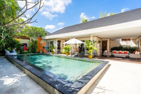 3 bedrooms Villa in Seminyak, Badung, Indonesia No. 13059 13