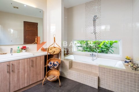 3 bedrooms Villa in Seminyak, Badung, Indonesia No. 13057 14