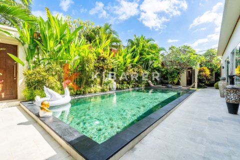 3 bedrooms Villa in Seminyak, Badung, Indonesia No. 13057 23