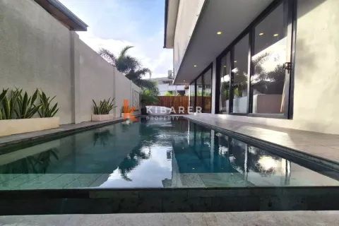 4 bedrooms Villa in Canggu, Badung, Indonesia No. 12758