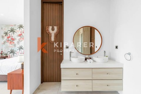 4 bedrooms Villa in Canggu, Badung, Indonesia No. 12758 16